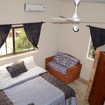 The Sleepy Hippo Hotel Accra Ngoại thất bức ảnh