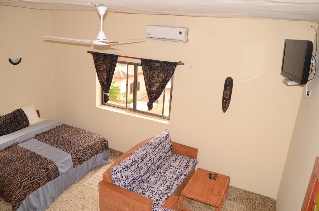 The Sleepy Hippo Hotel Accra Ngoại thất bức ảnh