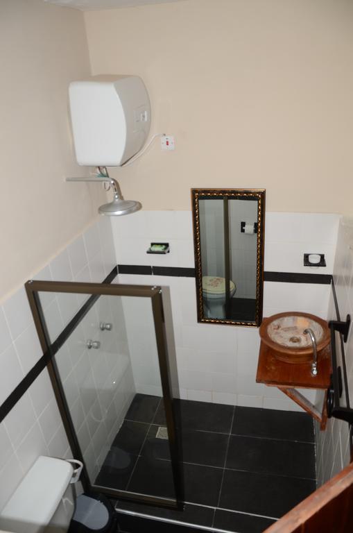 The Sleepy Hippo Hotel Accra Phòng bức ảnh